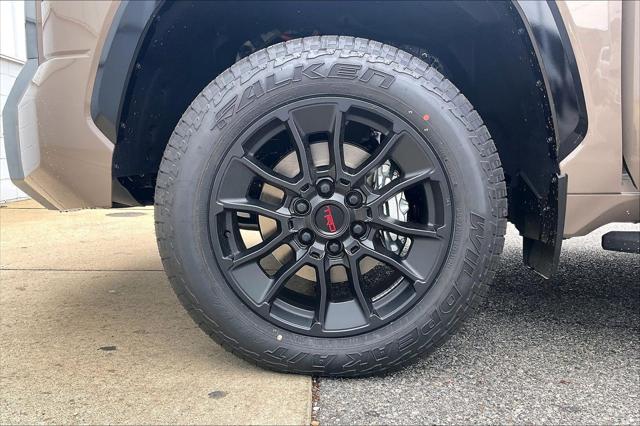 2026 Toyota Tundra Platinum Hybrid CrewMax 5.5' Bed