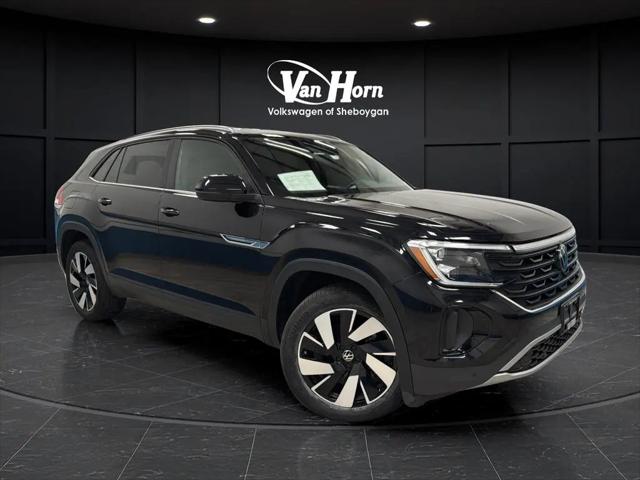 2024 Volkswagen Atlas Cross Sport 2.0T SE w/Technology for sale in Sheboygan, WI
