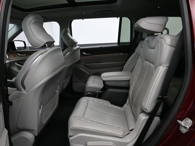 2023 Jeep Grand Cherokee L Summit 4x4