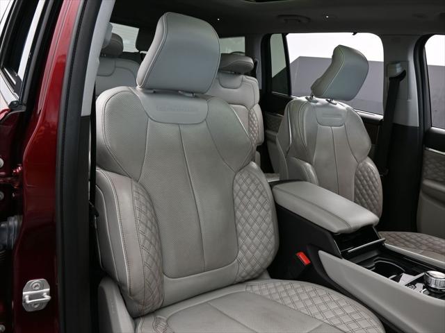 2023 Jeep Grand Cherokee L Summit 4x4