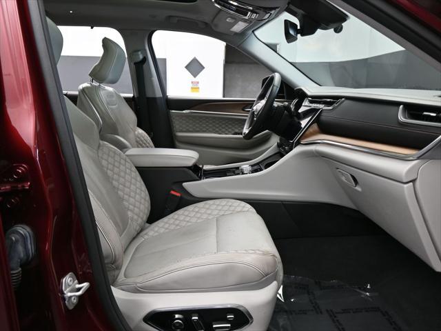 2023 Jeep Grand Cherokee L Summit 4x4