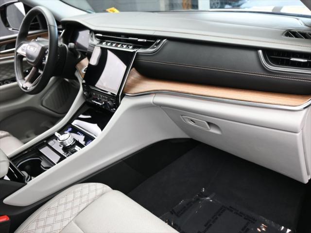 2023 Jeep Grand Cherokee L Summit 4x4