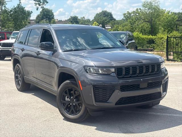 2026 Jeep Grand Cherokee L GRAND CHEROKEE L LAREDO ALTITUDE 4X4