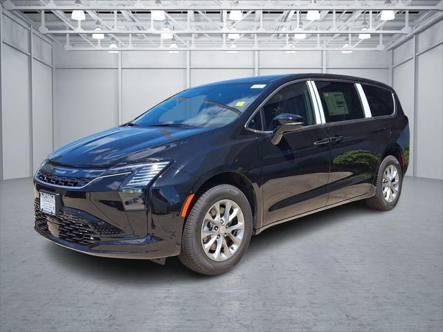 2027 Chrysler Pacifica PACIFICA SELECT AWD