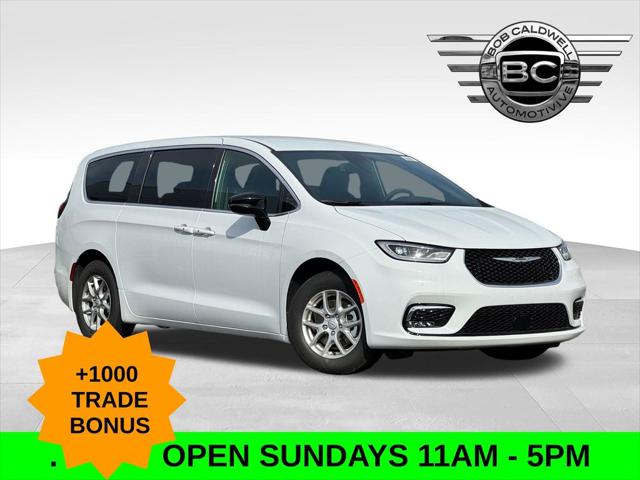2026 Chrysler Pacifica Select for sale in Columbus, OH