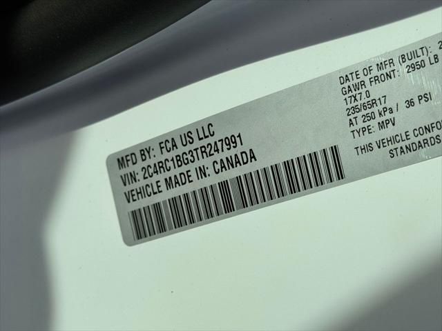 2026 Chrysler Pacifica Select