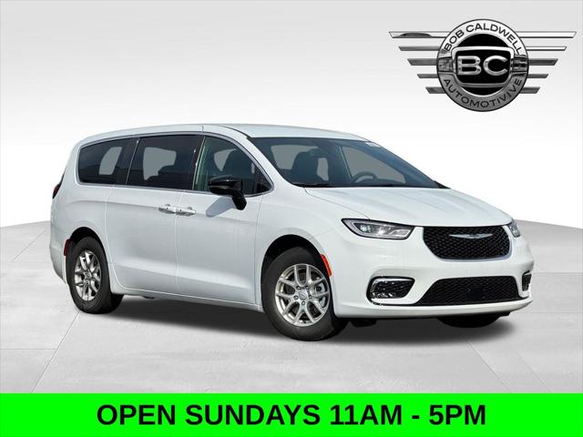 2026 Chrysler Pacifica Select for sale in Columbus, OH