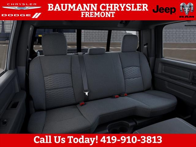 2026 Ram 2500 Black Express Crew Cab 4x4 64 Box