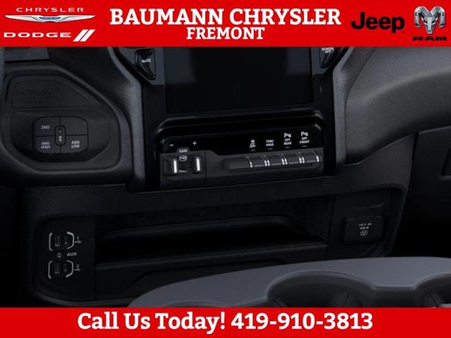 2026 Ram 2500 Black Express Crew Cab 4x4 64 Box