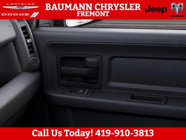 2026 Ram 2500 Black Express Crew Cab 4x4 64 Box