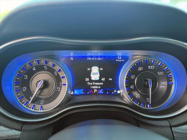 2019 Chrysler 300 Touring