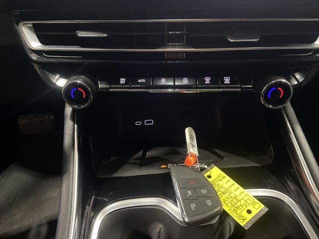2025 Chevrolet Traverse AWD LT