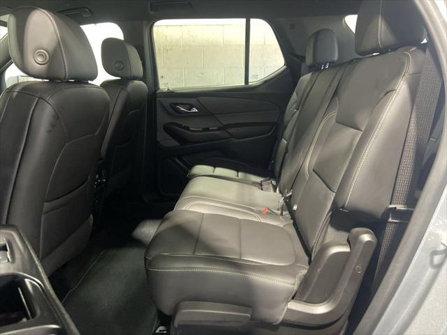 2023 Chevrolet Traverse AWD LT Leather