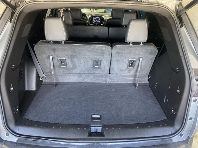 2023 Chevrolet Traverse AWD LT Leather