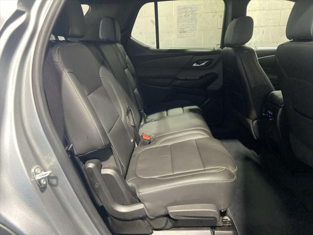 2023 Chevrolet Traverse AWD LT Leather