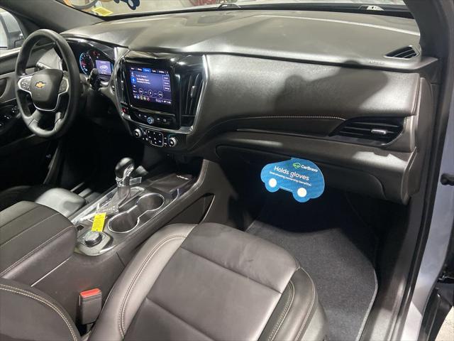 2023 Chevrolet Traverse AWD LT Leather