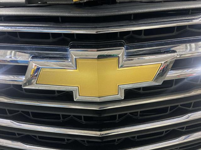 2023 Chevrolet Traverse AWD LT Leather