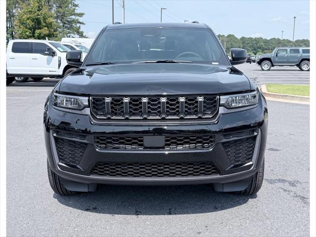2026 Jeep Grand Cherokee L GRAND CHEROKEE L LAREDO ALTITUDE 4X2
