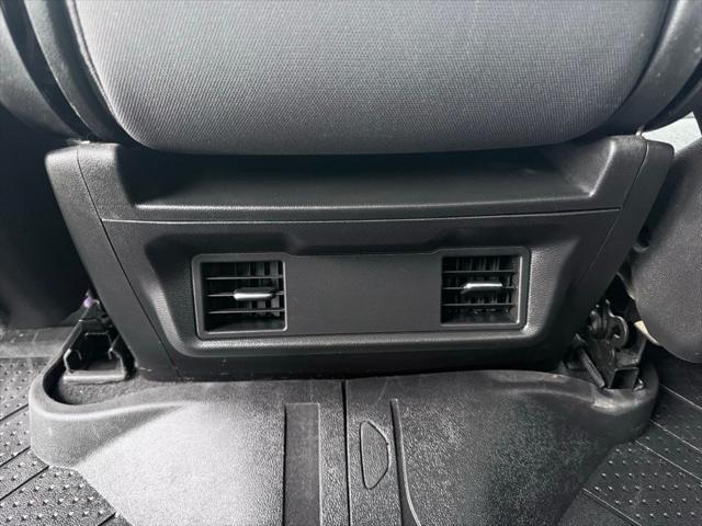 2022 Chevrolet Silverado 1500 4WD Crew Cab Short Bed Custom
