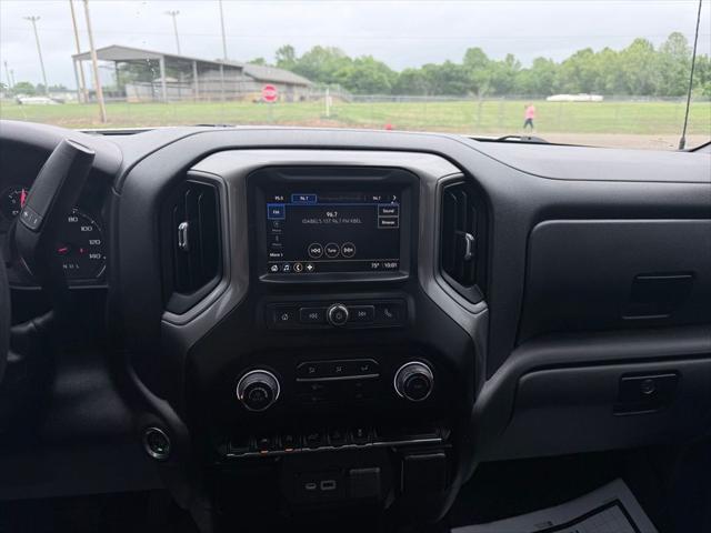 2022 Chevrolet Silverado 1500 4WD Crew Cab Short Bed Custom