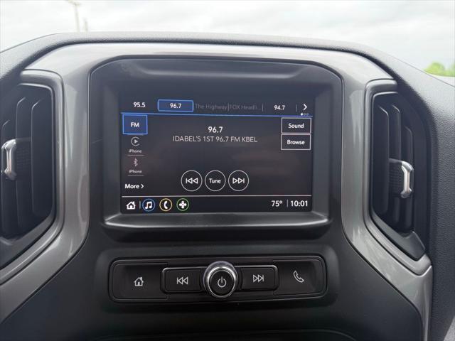 2022 Chevrolet Silverado 1500 4WD Crew Cab Short Bed Custom