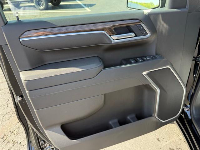 2026 Chevrolet Silverado 1500 4WD Crew Cab Standard Bed LT