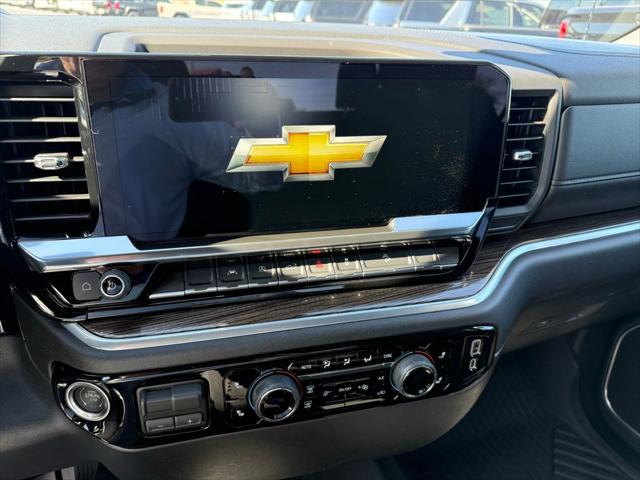 2026 Chevrolet Silverado 1500 4WD Crew Cab Standard Bed LT