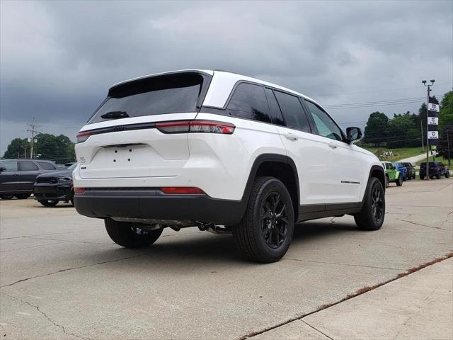 2026 Jeep Grand Cherokee GRAND CHEROKEE LAREDO ALTITUDE 4X4 2026 Jeep Grand Cherokee GRAND CHEROKEE LAREDO ALTITUDE 4X4