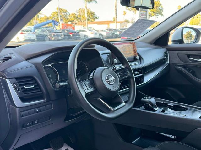 2023 Nissan Rogue SV FWD