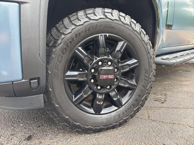 2024 GMC Sierra 2500HD 4WD Crew Cab Standard Bed AT4