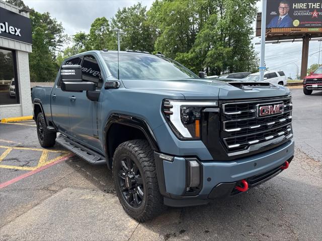 2024 GMC Sierra 2500HD 4WD Crew Cab Standard Bed AT4