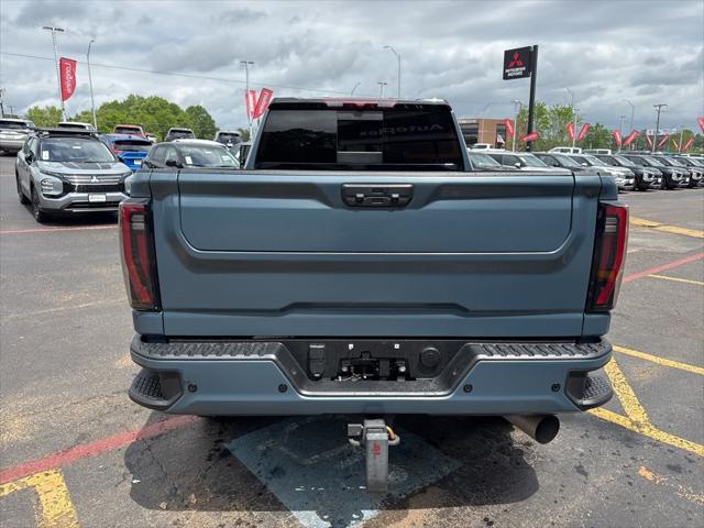2024 GMC Sierra 2500HD 4WD Crew Cab Standard Bed AT4