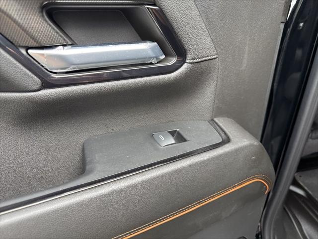 2024 GMC Sierra 2500HD 4WD Crew Cab Standard Bed AT4