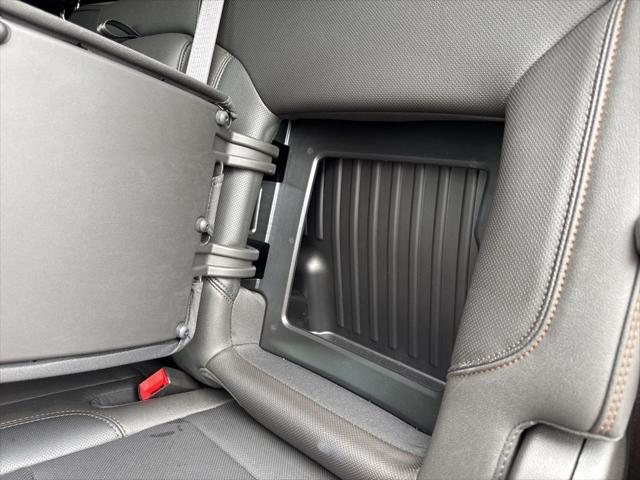 2024 GMC Sierra 2500HD 4WD Crew Cab Standard Bed AT4