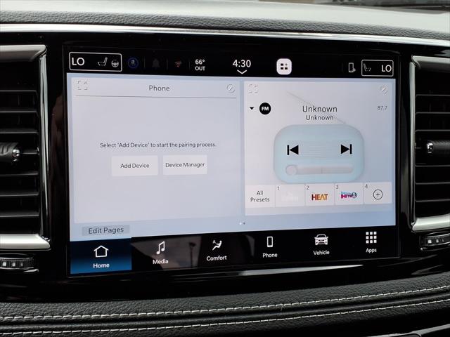 2027 Chrysler Pacifica Select