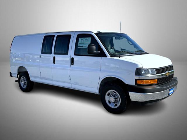 2026 Chevrolet Express Cargo Van 3500 Extended Wheelbase, WT, RWD