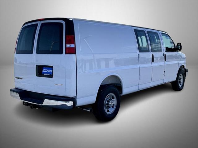 2026 Chevrolet Express Cargo Van 3500 Extended Wheelbase, WT, RWD