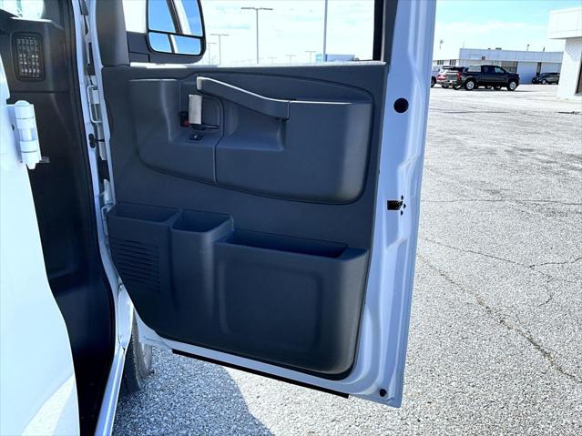 2026 Chevrolet Express Cargo Van 3500 Extended Wheelbase, WT, RWD