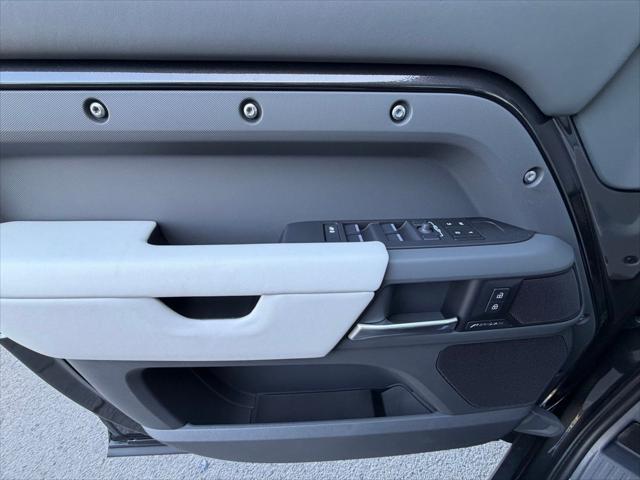 2026 Land Rover Defender P300 S