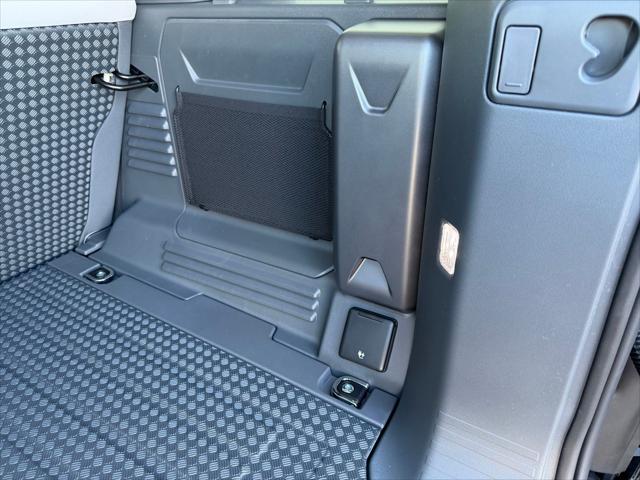 2026 Land Rover Defender P300 S