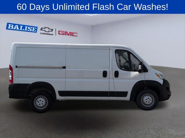 2025 Ram ProMaster 2500 Cargo Van Tradesman Low Roof 136" WB w/Pass Seat