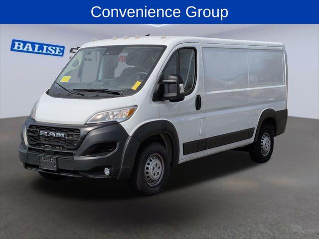 2025 Ram ProMaster 2500 Cargo Van Tradesman Low Roof 136" WB w/Pass Seat