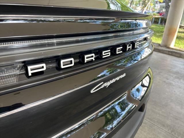 2024 Porsche Cayenne Base