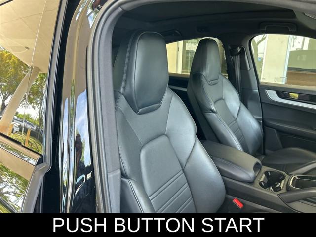 2024 Porsche Cayenne Base