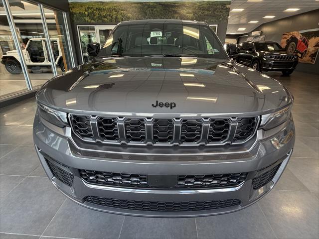 2026 Jeep Grand Cherokee L GRAND CHEROKEE L LAREDO ALTITUDE 4X4