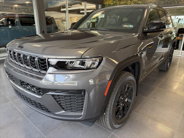 2026 Jeep Grand Cherokee L GRAND CHEROKEE L LAREDO ALTITUDE 4X4
