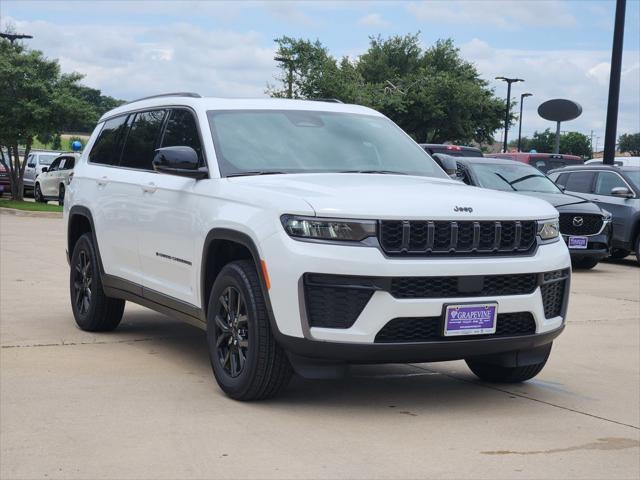 2026 Jeep Grand Cherokee L GRAND CHEROKEE L LAREDO ALTITUDE 4X2