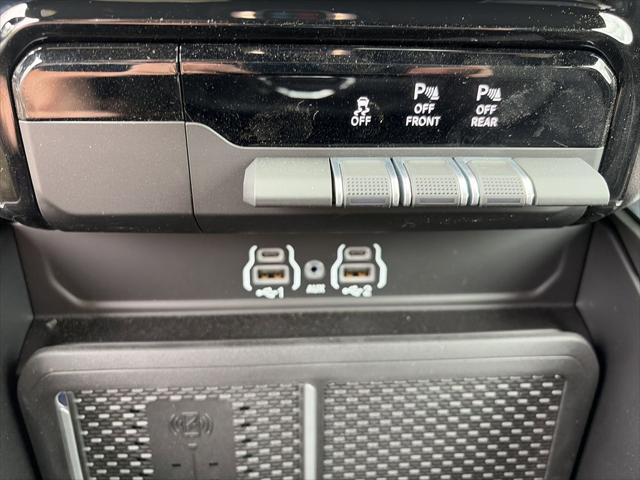 2026 Ram 1500 Laramie Crew Cab 4x4 5'7" Box