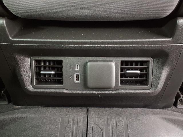2023 GMC Sierra 1500 4WD Crew Cab Short Box Elevation with 3SB