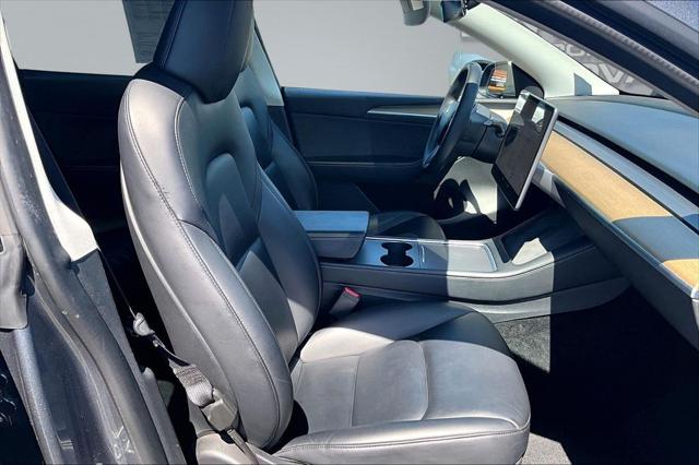 2022 Tesla Model Y Long Range Dual Motor All-Wheel Drive